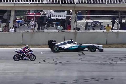 Video: Yamaha R1M vs F1 car