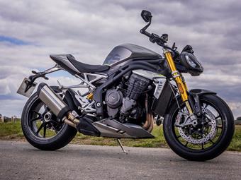 TRIUMPH SPEED TRIPLE 1200 RS (2021-on) review