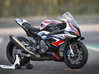 BMW M1000RR (2021-2022) review