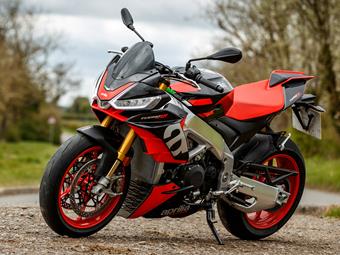 APRILIA TUONO V4 1100 FACTORY (2021-on) review