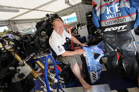 TT 2016: Veteran Paul Shoesmith dies during Saturday practice