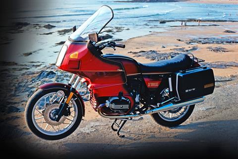 Why we love the BMW R100RT