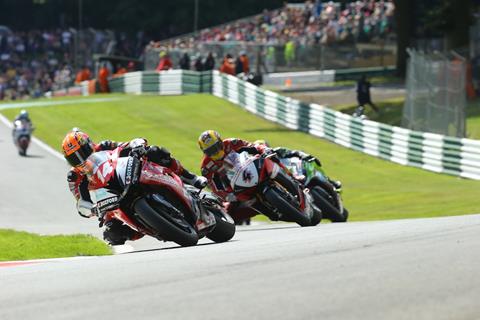 BSB: Crash prevents podium challenge for Jackson at Cadwell