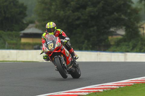 BSB: Shakey shatters outright lap record to take pole at Oulton Park