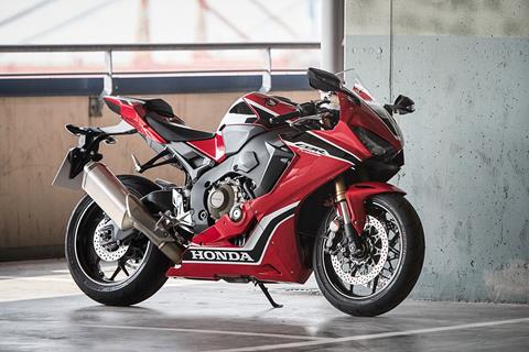 MILAN SHOW: Honda CBR1000RR Fireblade – an all-new fire starter