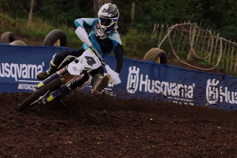 Video: Pro mountain bikers turn to motocross for winter training