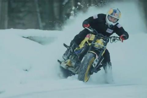 Video: Drifting a motorbike in snow = Helps your daily commute