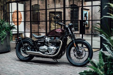 Triumph Bonneville Bobber: price and Inspiration Kits announced