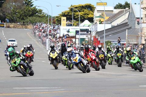 Video: Watch the Whanganui Cemetery Circuit races live