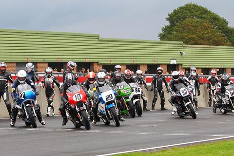 Suzuki to sponsor 2017 Endurance Legends event