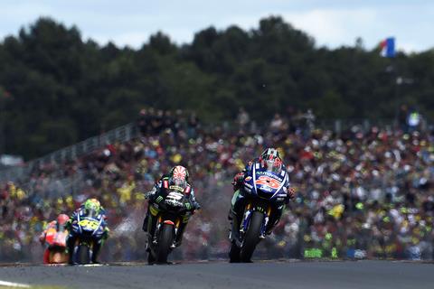 MotoGP: Viñales wins last lap duel as Rossi and Marquez crash out