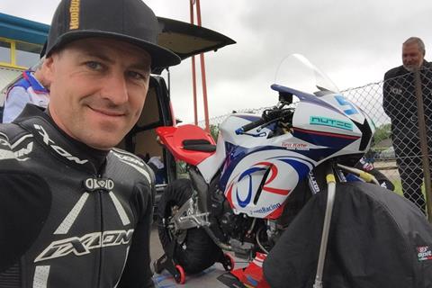 TT: Brookes takes on McGuinness' Supersport steed