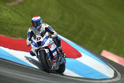 BSB: Dixon stuns with debut victory at Knockhill