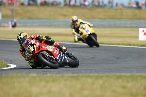 BSB: Byrne holds off Brookes for Snetterton double