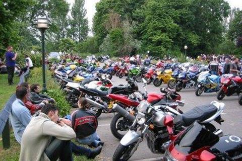 FAQ: Where do I meet fellow bikers?