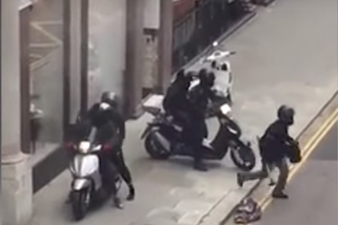 Scooter riders filmed in jewel heist