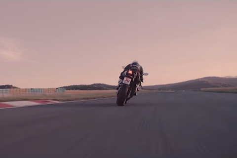 Video: Akrapovic pay tribute to superbikes