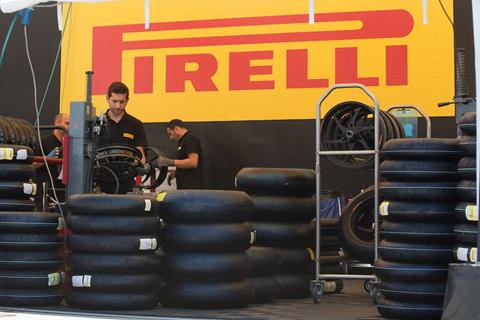 WSB: Tyre drama at Portimao