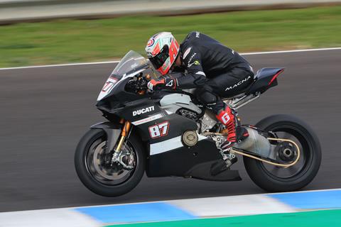 WSB: 1000cc V4 Panigale breaks cover in Jerez