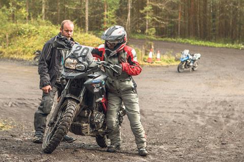 Video: Improve your riding with BMW Off Road Skills