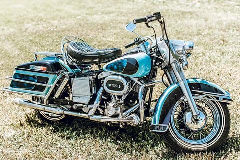 Elvis' 1976 Harley-Davidson FLH sells for $800K