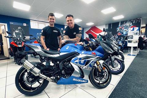 BSB: Bjorn Estment signs new deal with Powerslide Motorcycles with Catfoss Suzuki