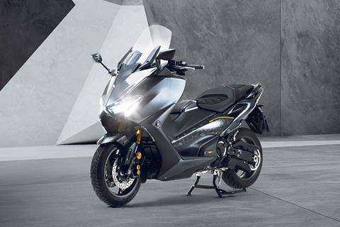 Take it to the MAX: Yamaha celebrate 20 years of the TMAX with special carbon edition