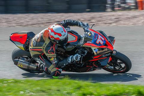 BSB: Taylor Mackenzie wins at Darley Moor on Bathams Racing's BMW M1000RR