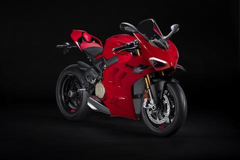 Harder, better, faster, stronger: Ducati update the V4 Panigale to be ever more track focused