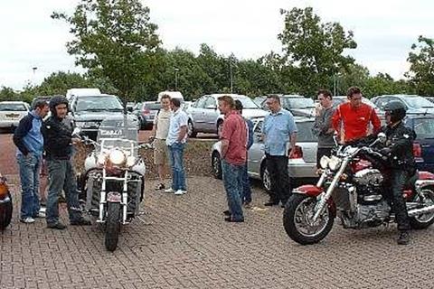 Cruiser chaos at MCN