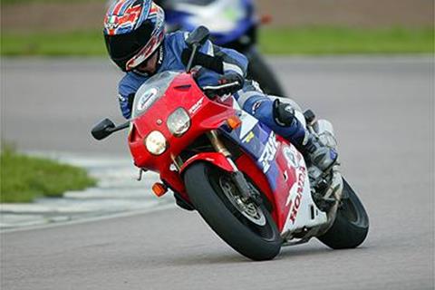 MCN rides Rockingham